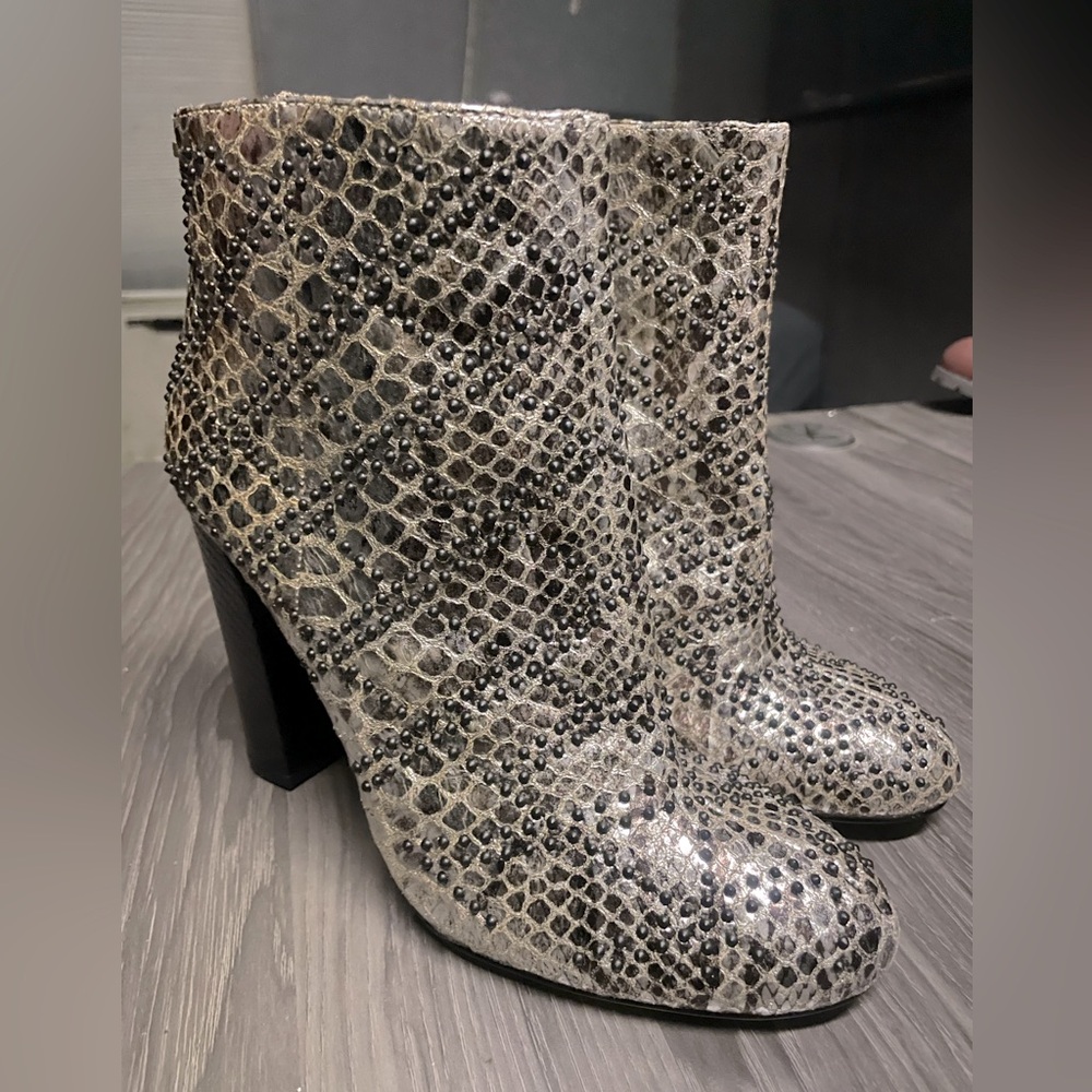 Calvin Klein | Jasmine | Boots